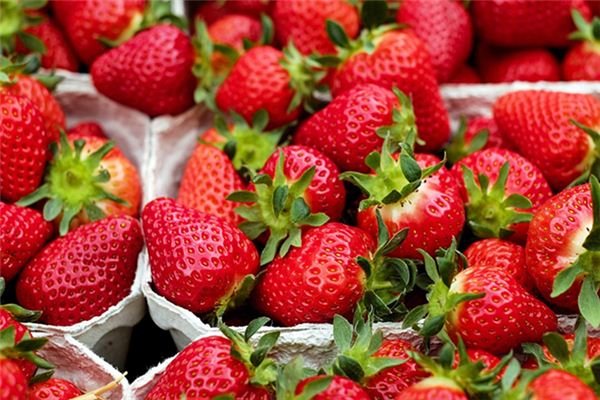 梦见吃草莓是什么意思