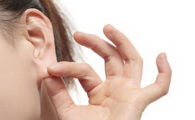 耳热测吉凶法，耳朵发热有什么原因？